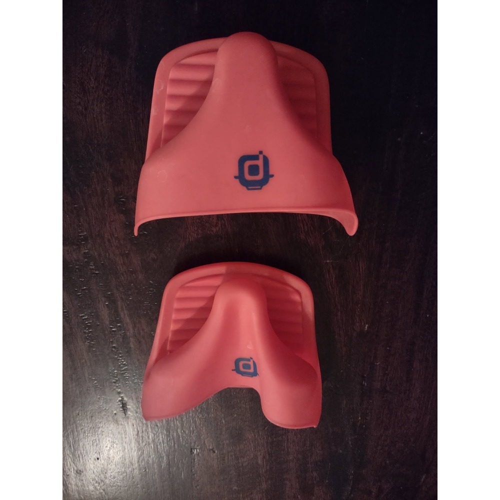 Silicone Pinch Oven Mitts Heat Resistant Pot Holders Red Kitchen Grips Set of 2